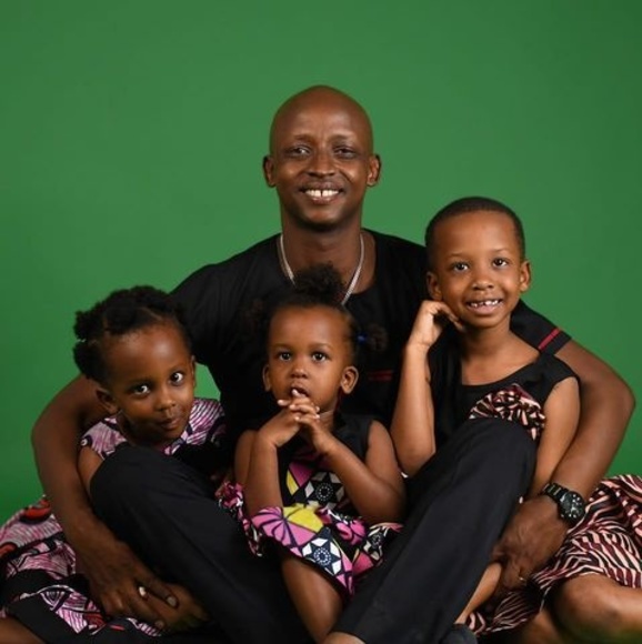 Meet your Posher, Alixe - Picture 1 of 1